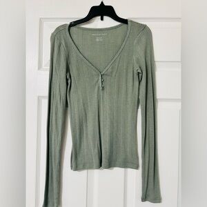 Like New - American Eagle Outfitters Olive Ribbed Button Top